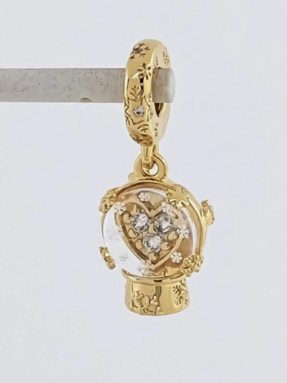 New Pandora Gold Heart Christmas Snowflake Snow Globe Dangle Charm 762825C01